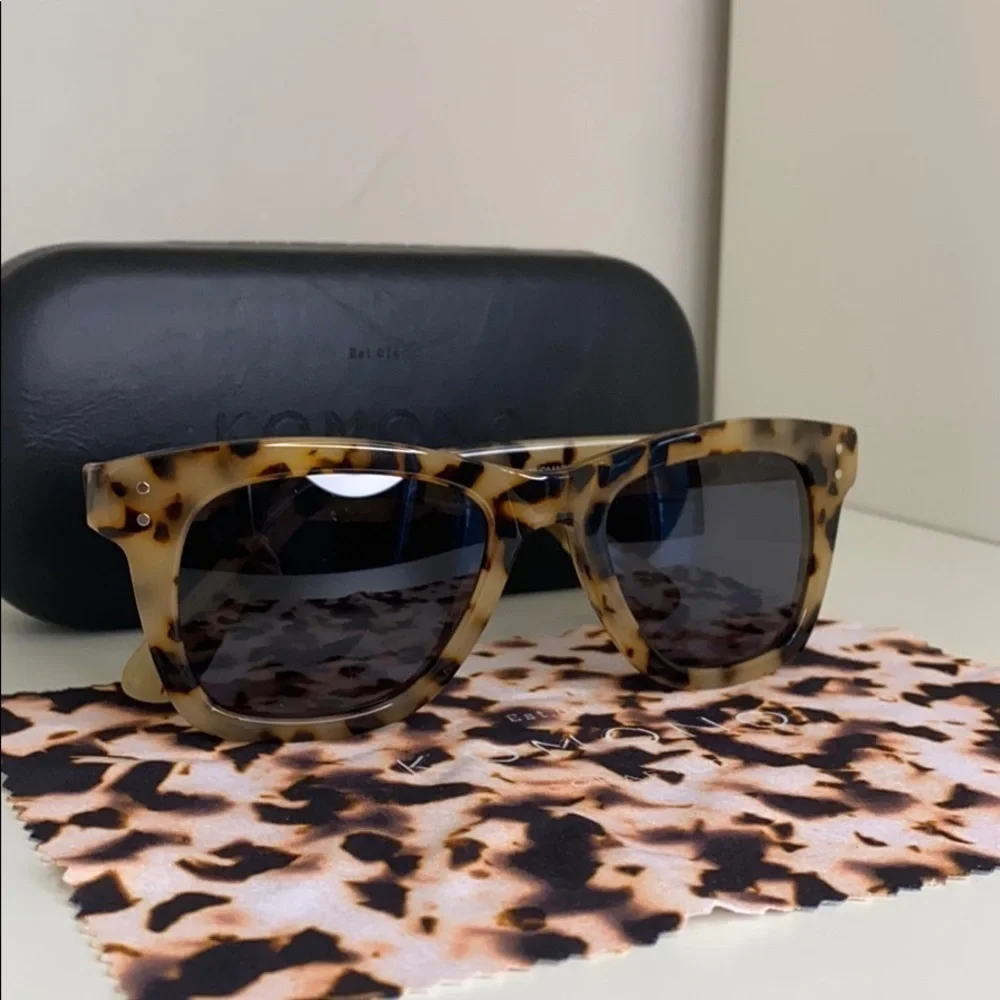 Komono Allen Ivory Demi Sunglasses NEW brown tortoise